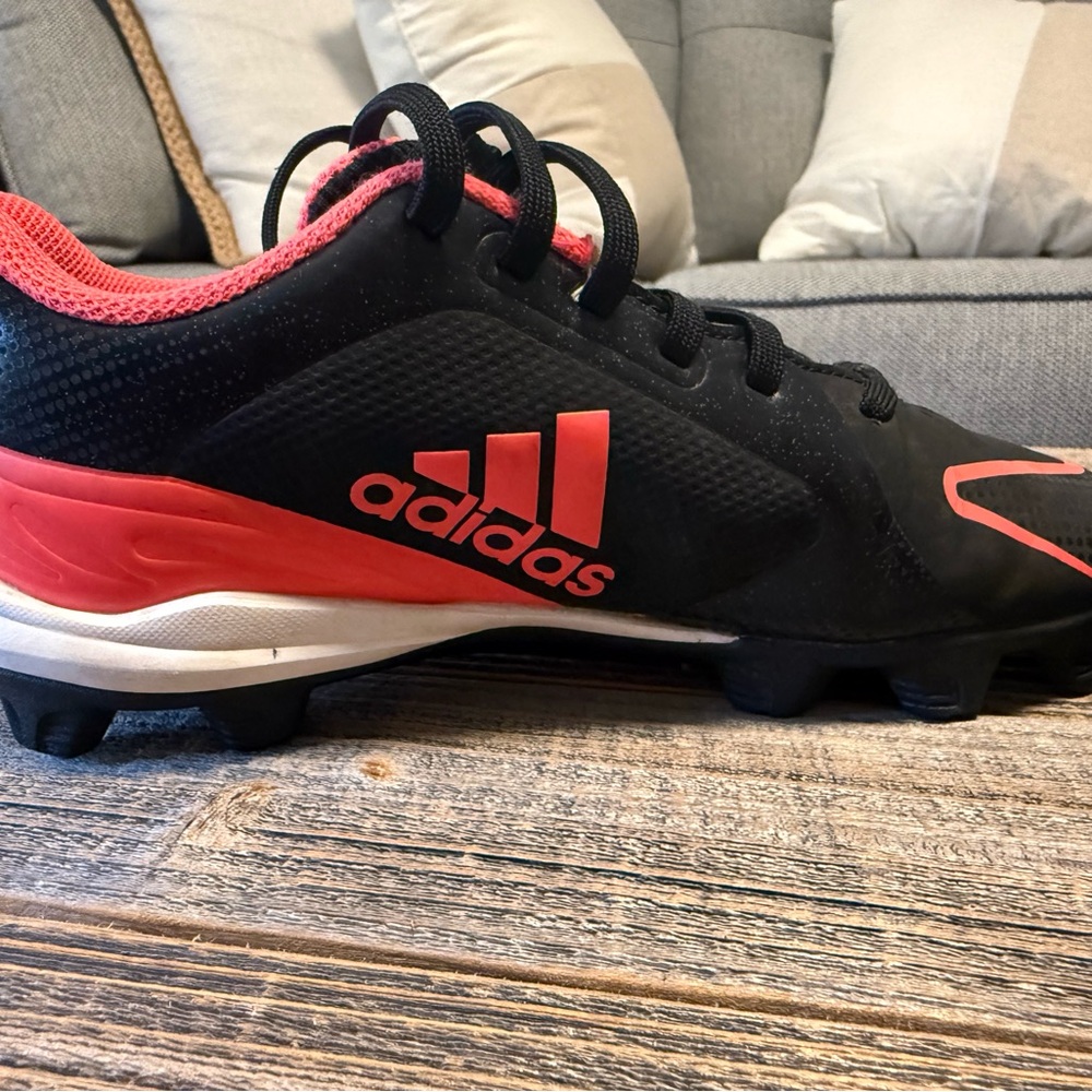 Girls Size 3 Adidas Cleats in Good Used Condition - Picture 10 of 11